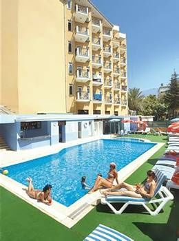 Riviera & Otel 4*